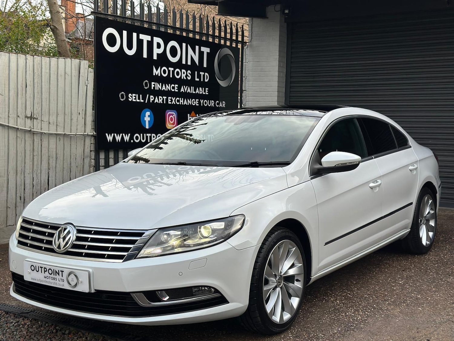 Used Volkswagen CC 2013 for sale - 76899404: Photo 7