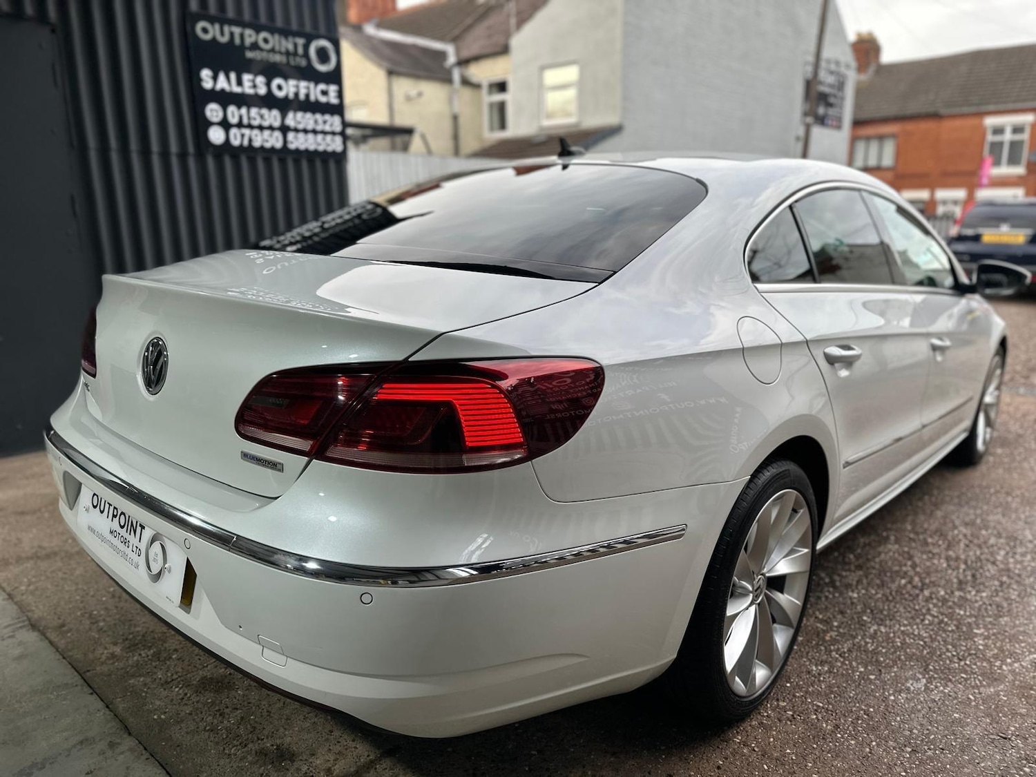 Used Volkswagen CC 2013 for sale - 76899404: Photo 9