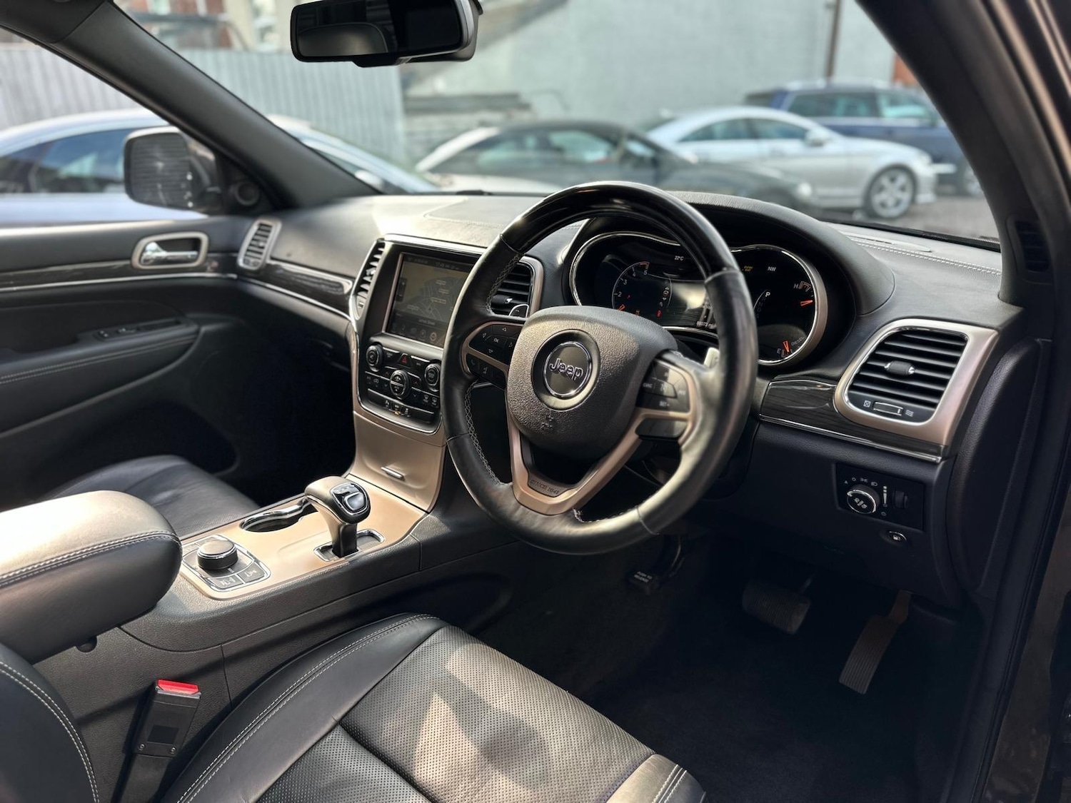 Used Jeep Grand Cherokee 2013 for sale - 76727702: Photo 24