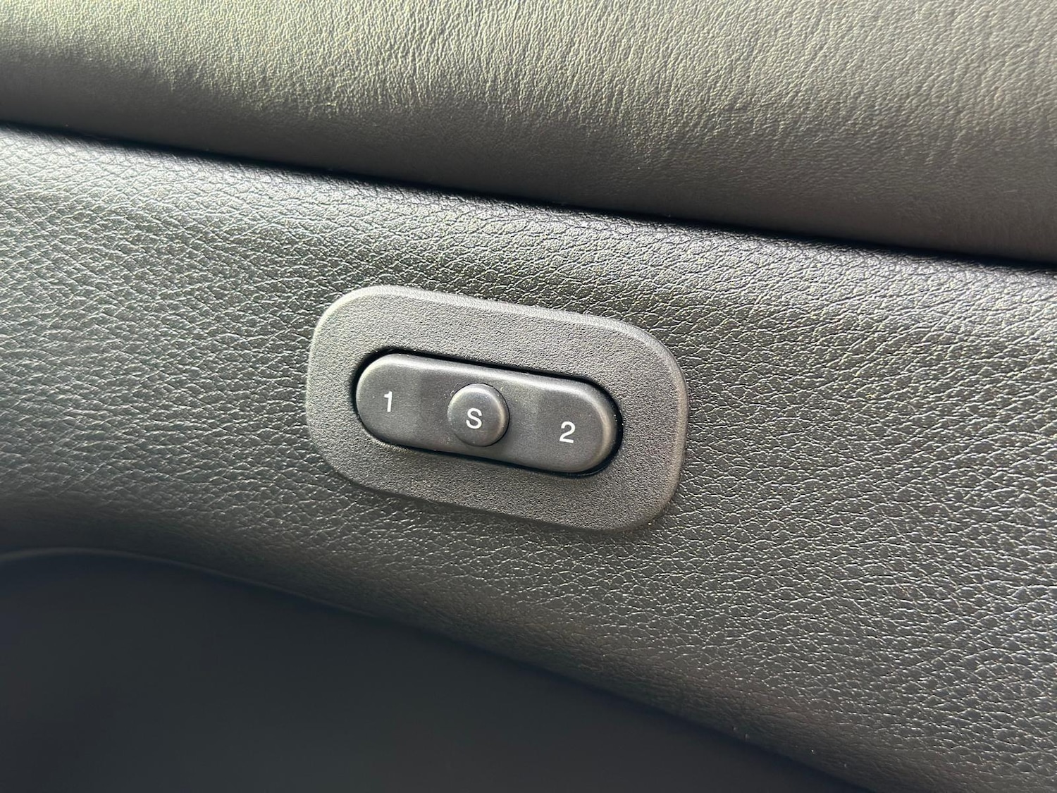 Used Jeep Grand Cherokee 2013 for sale - 76727702: Photo 46