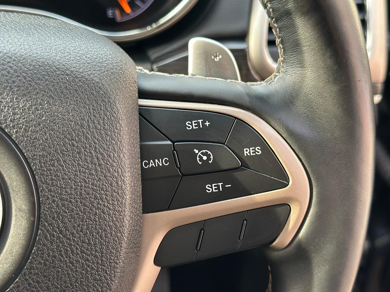 Used Jeep Grand Cherokee 2013 for sale - 76727702: Photo 47