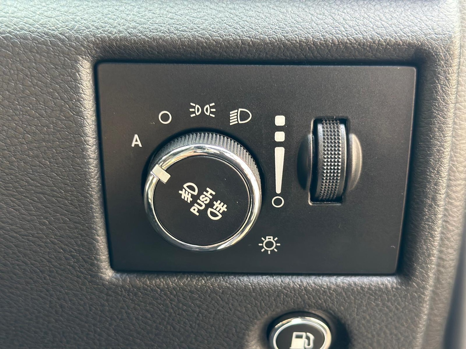 Used Jeep Grand Cherokee 2013 for sale - 76727702: Photo 48