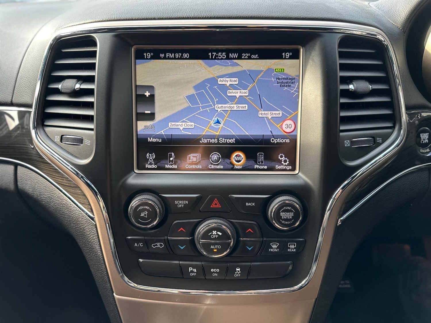 Used Jeep Grand Cherokee 2013 for sale - 76727702: Photo 52