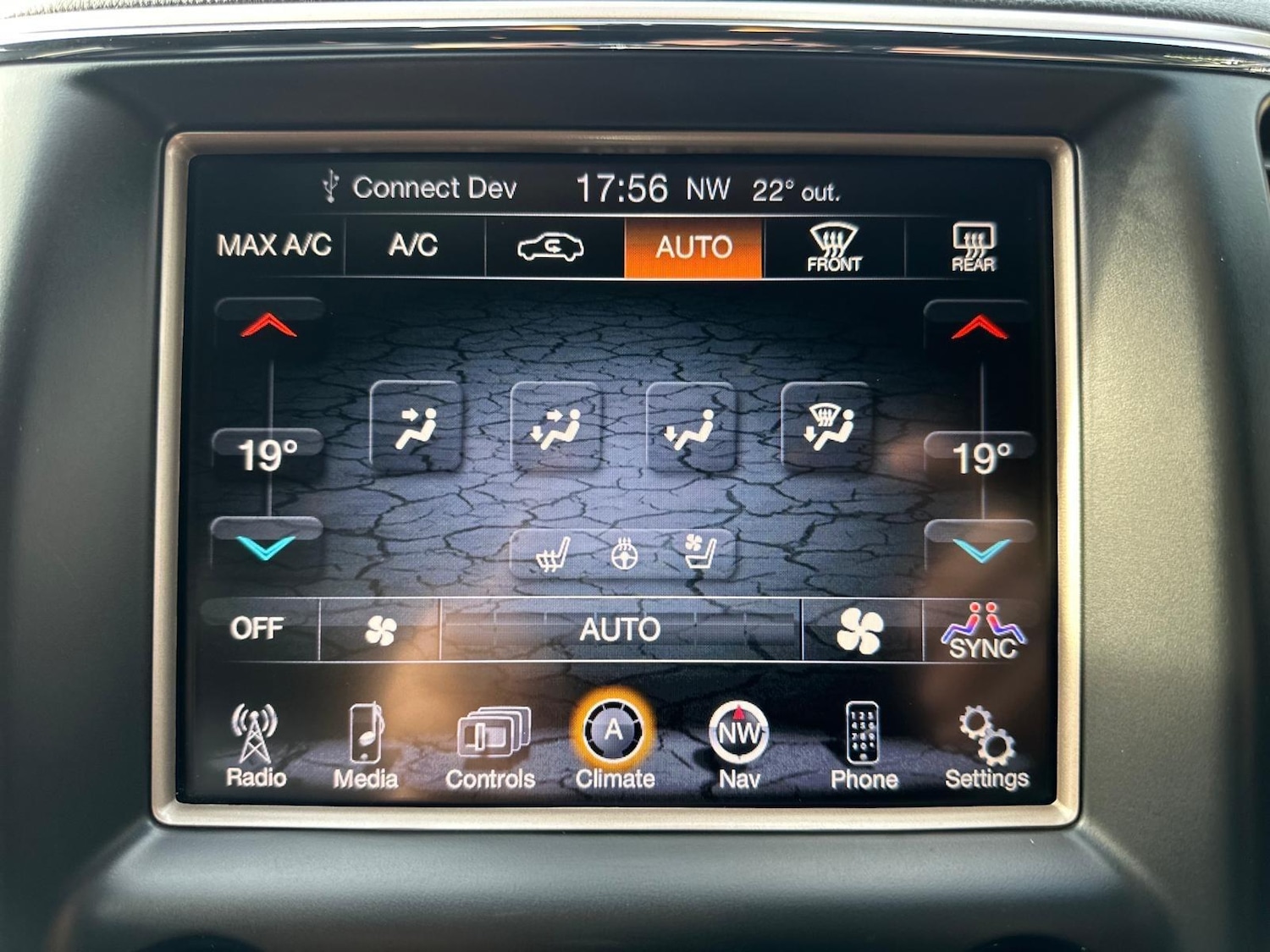 Used Jeep Grand Cherokee 2013 for sale - 76727702: Photo 56