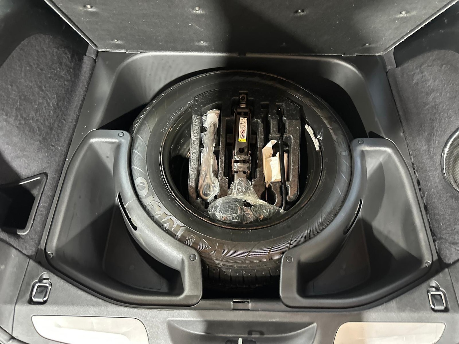 Used Jeep Grand Cherokee 2013 for sale - 76727702: Photo 78