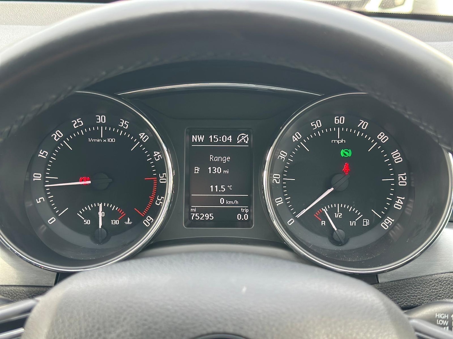 Used Skoda Superb 2014 for sale - 78100586: Photo 47