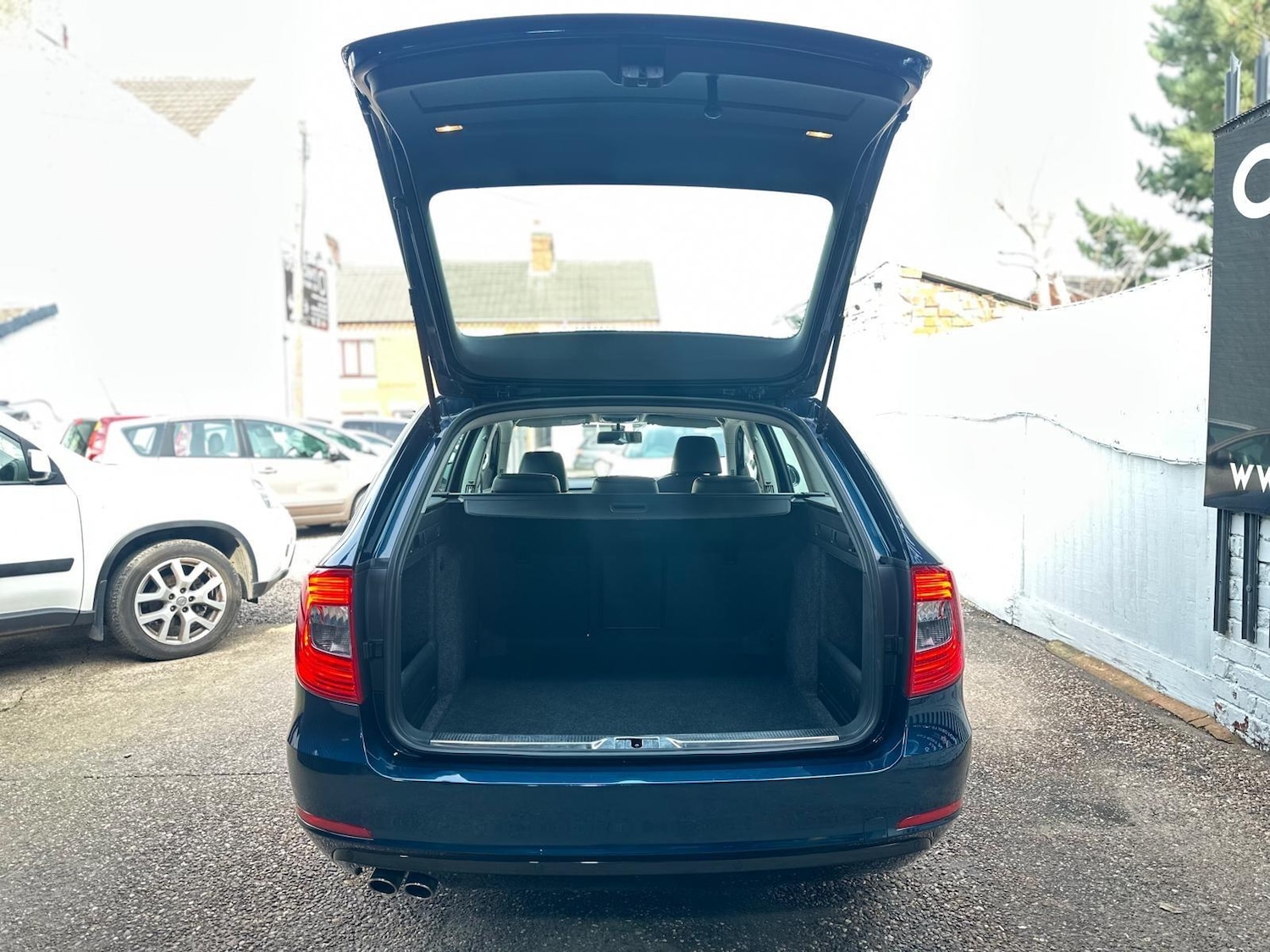 Used Skoda Superb 2014 for sale - 78100586: Photo 49