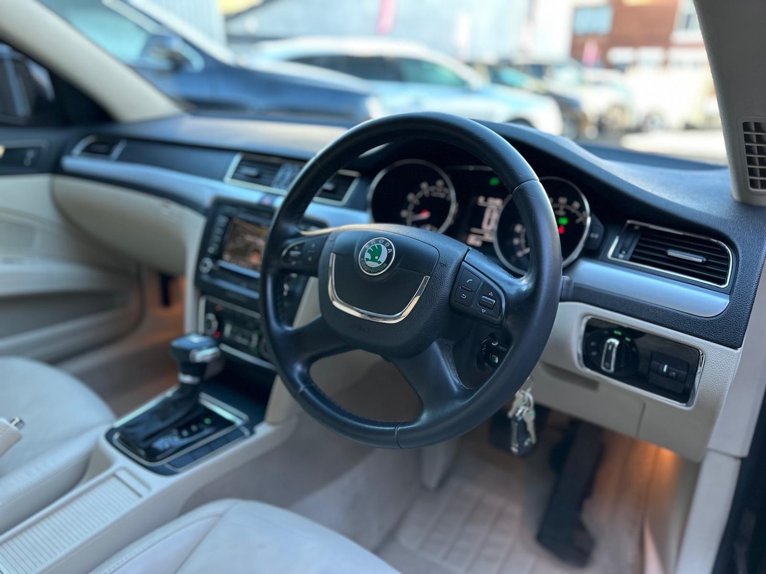 Used Skoda Superb 2011 for sale - 77131711: Photo 15