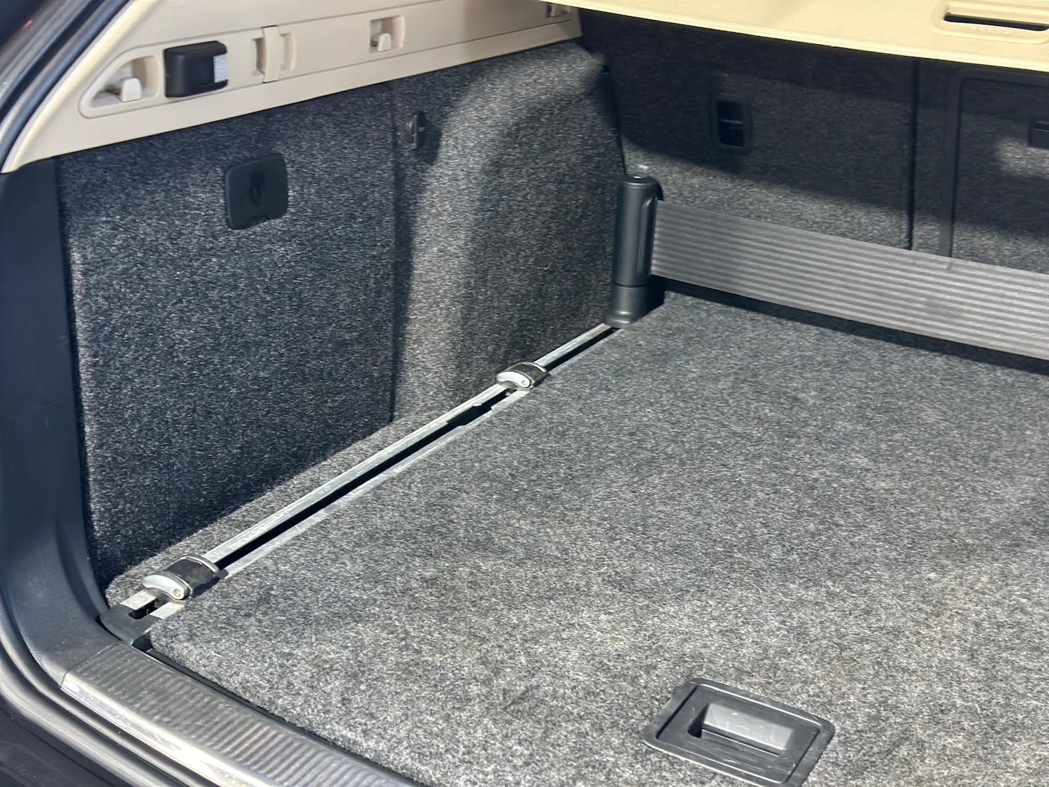 Used Skoda Superb 2011 for sale - 77131711: Photo 55