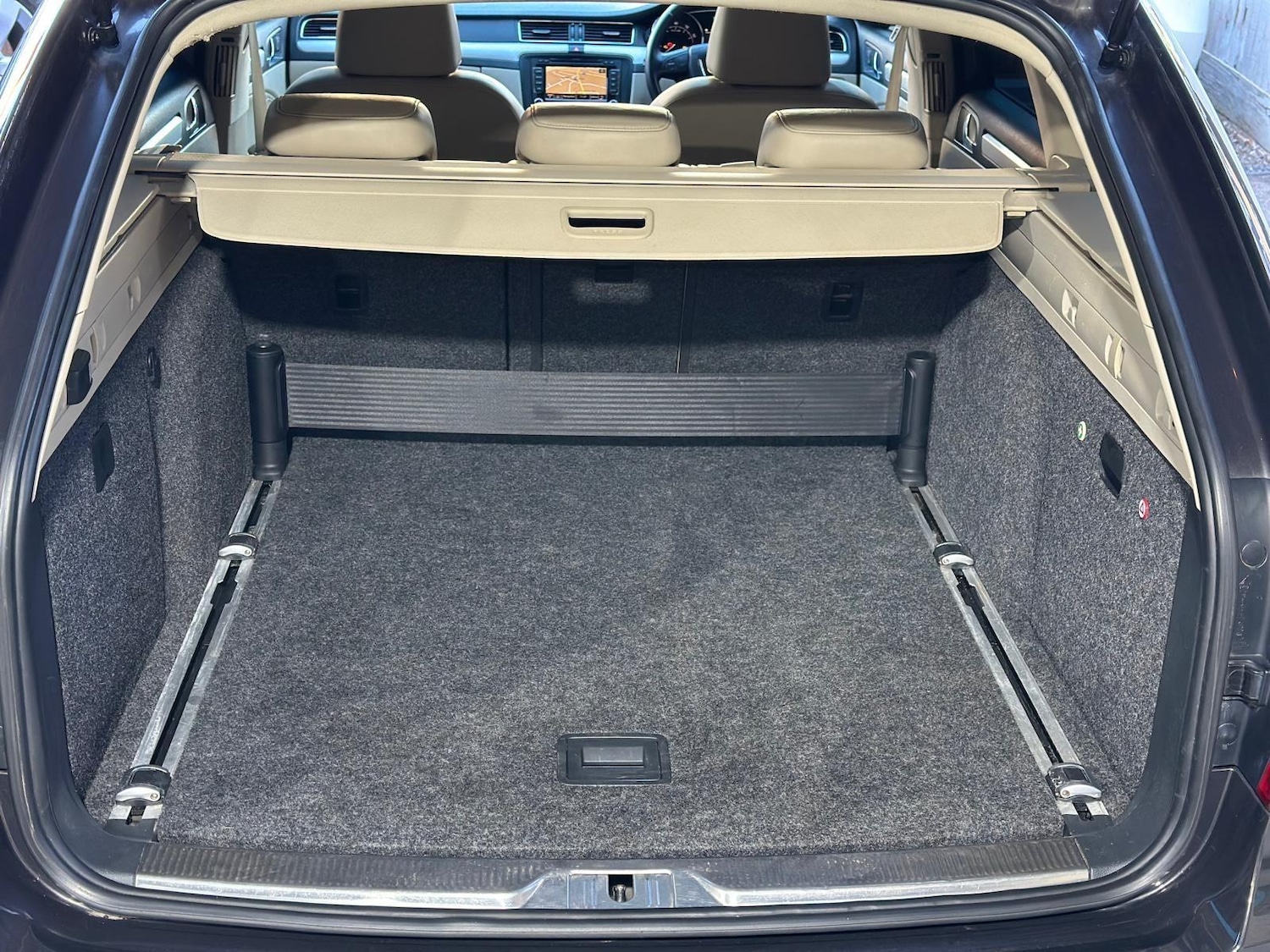 Used Skoda Superb 2011 for sale - 77131711: Photo 56