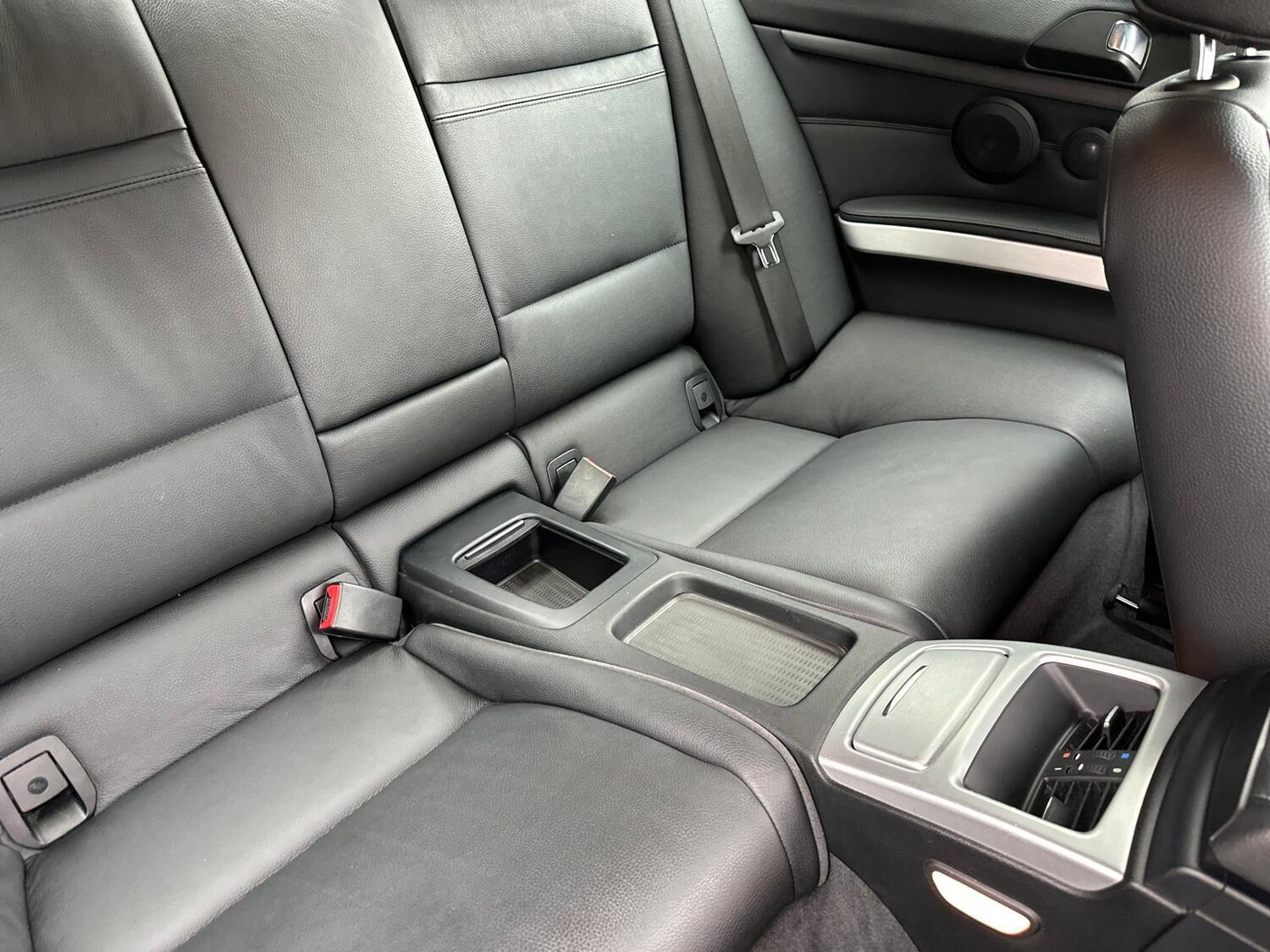 Used BMW 3 Series 2010 for sale - 76668117: Photo 18