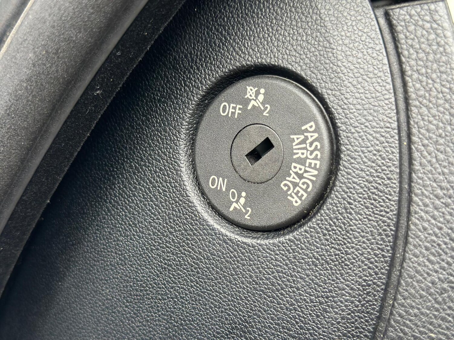 Used BMW 3 Series 2010 for sale - 76668117: Photo 32