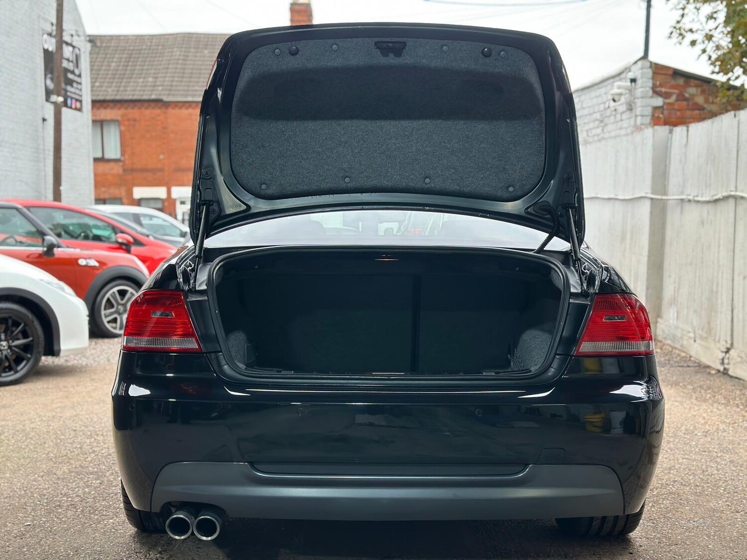 Used BMW 3 Series 2010 for sale - 76668117: Photo 9