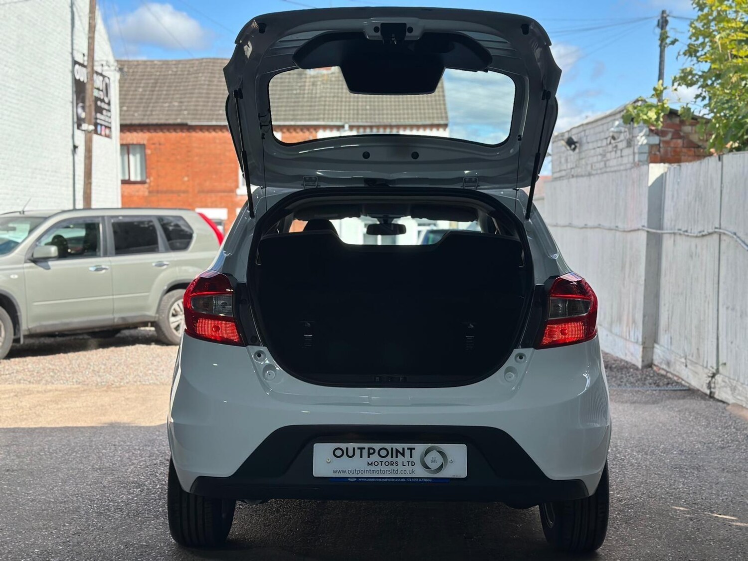 Used Ford Ka+ 2017 for sale - 76668121: Photo 11