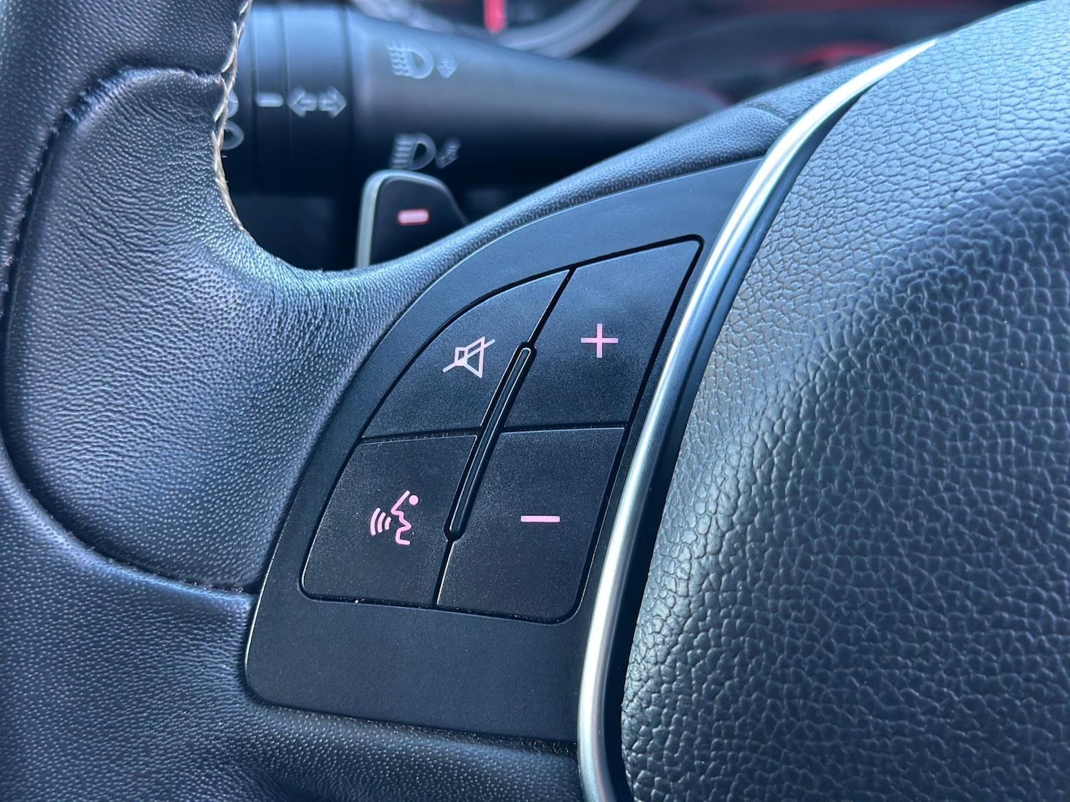 Used Alfa Romeo MiTo 2015 for sale - 77237916: Photo 32