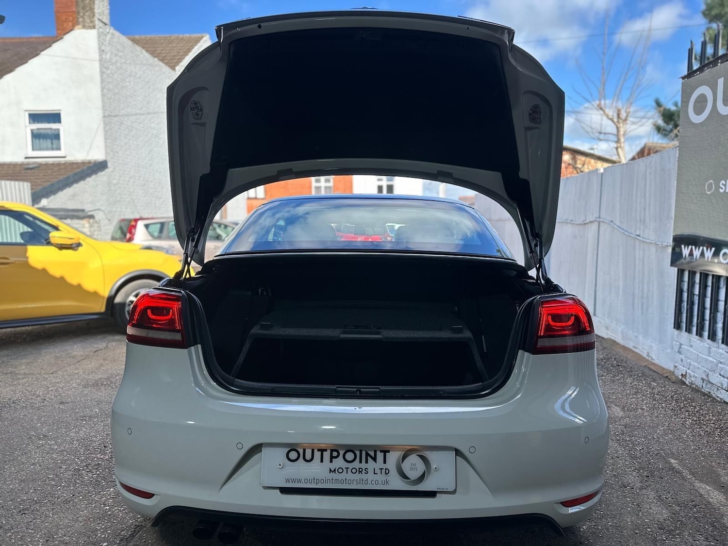 Used Volkswagen EOS 2011 for sale - 78127893: Photo 16