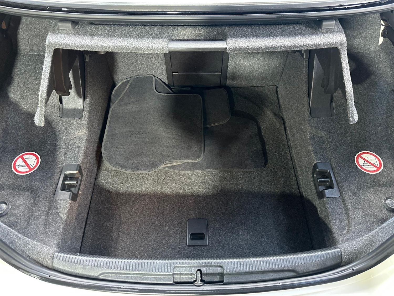 Used Volkswagen EOS 2011 for sale - 78127893: Photo 51