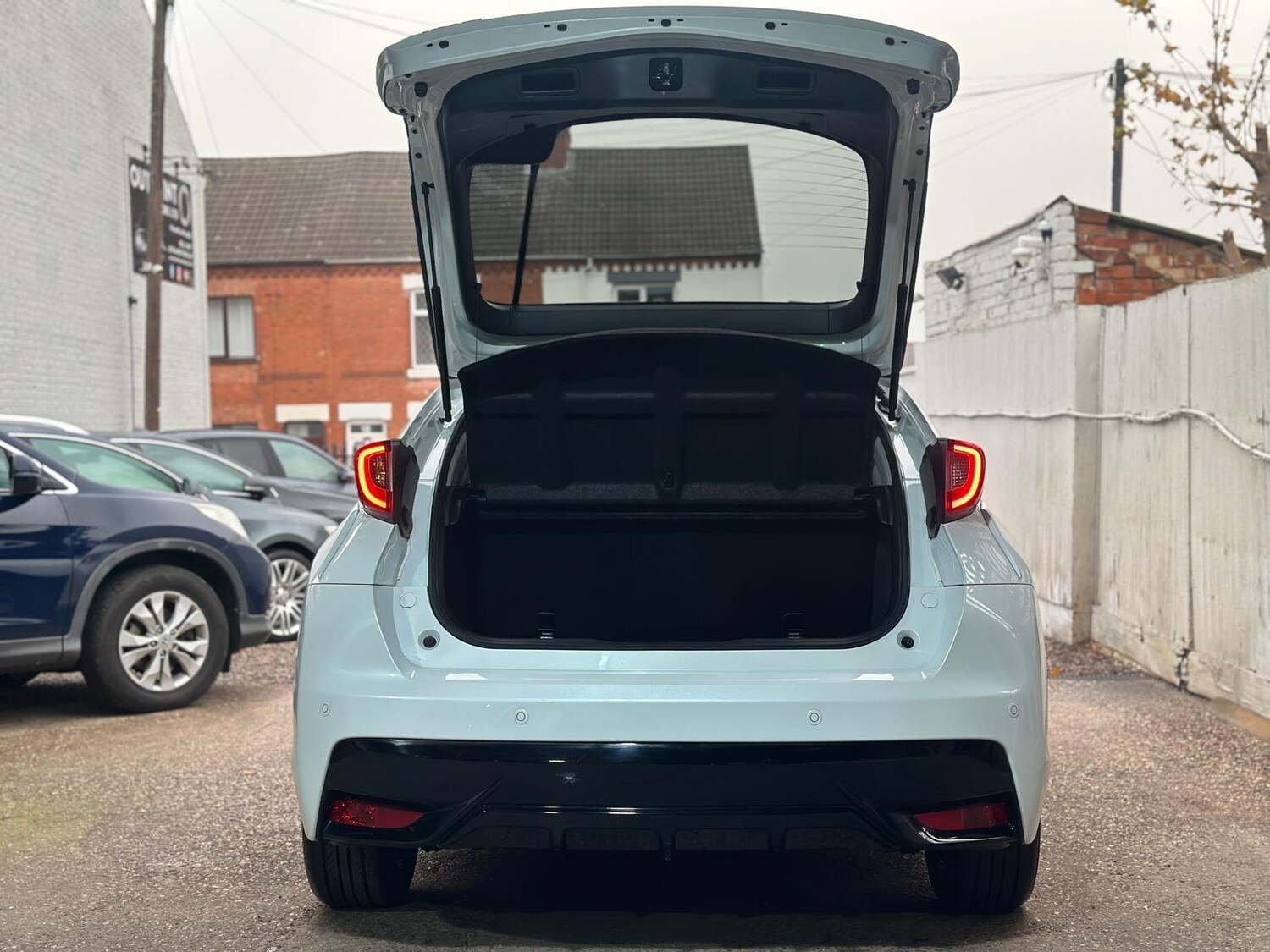 Used Honda Civic 2017 for sale - 76668116: Photo 10