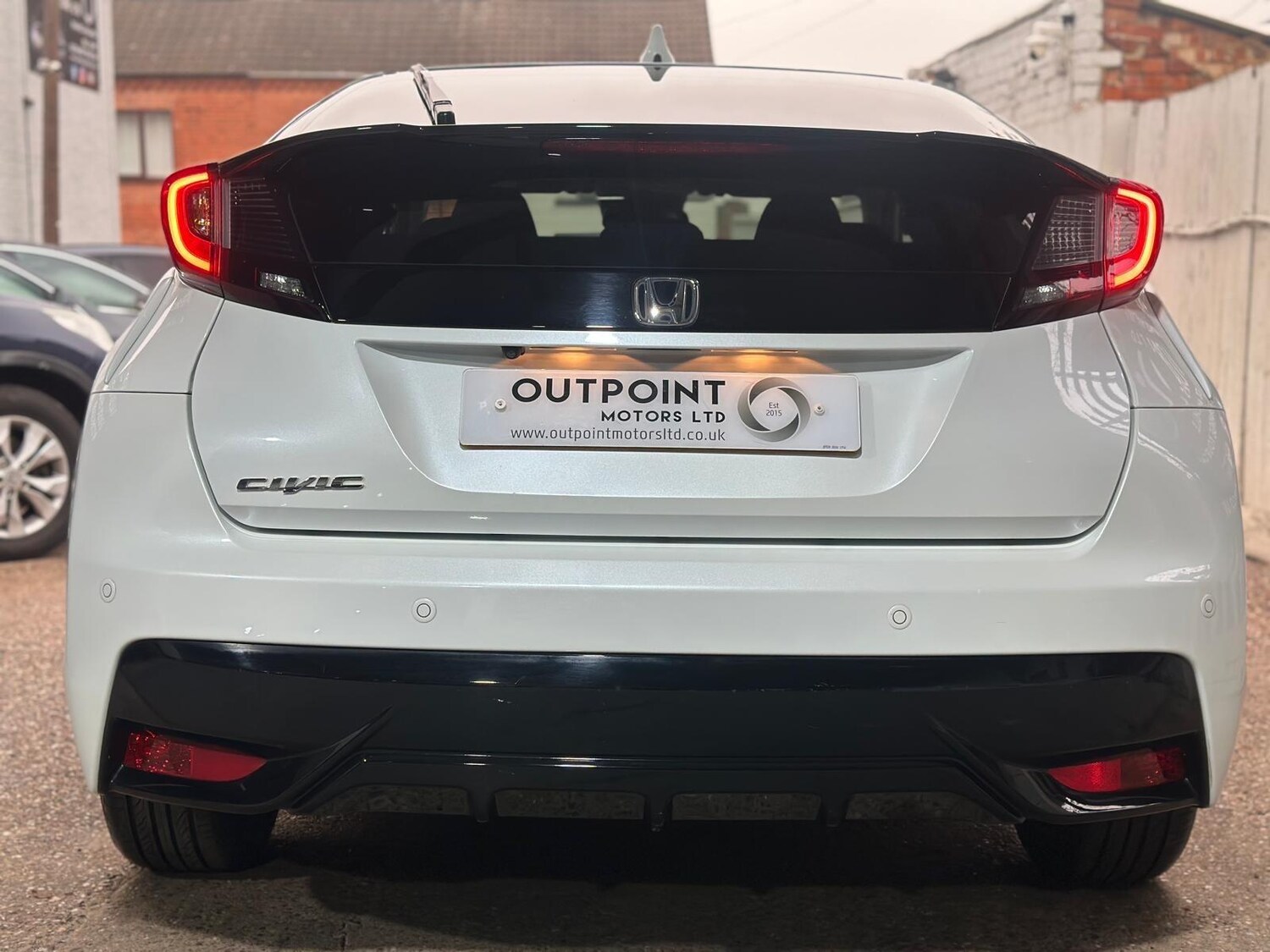 Used Honda Civic 2017 for sale - 76668116: Photo 11