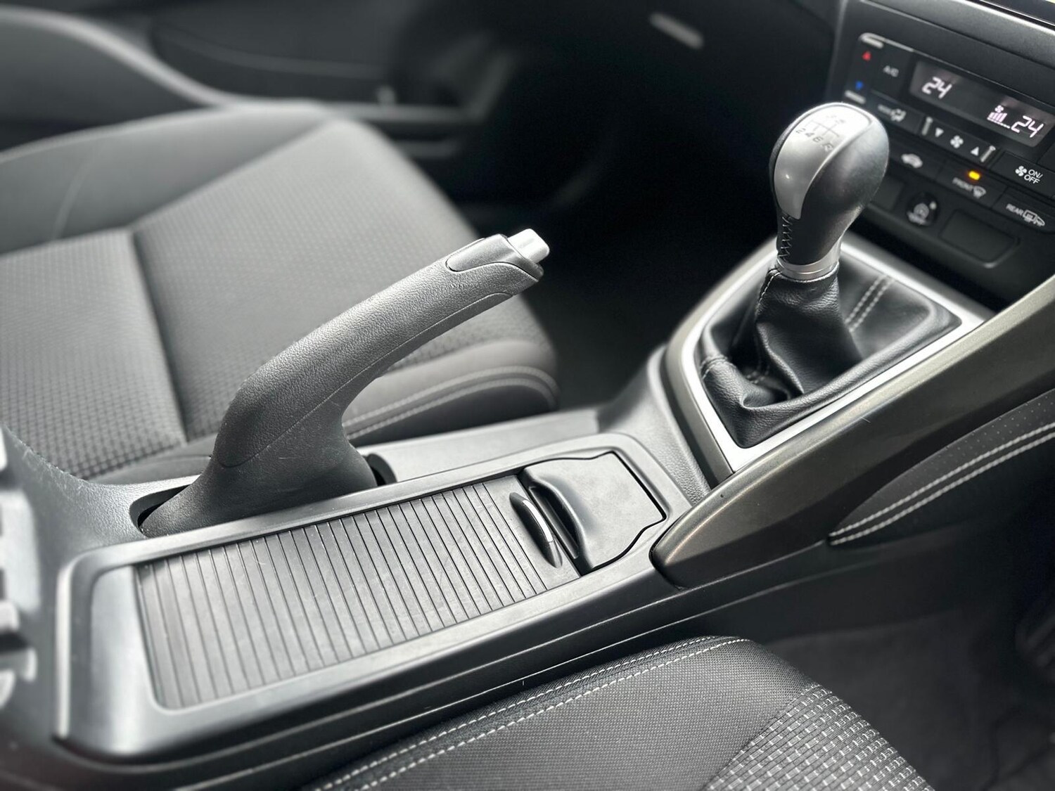 Used Honda Civic 2017 for sale - 76668116: Photo 16