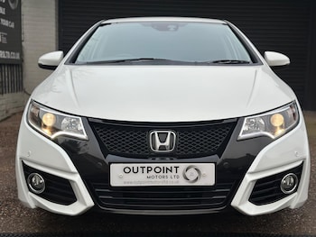 Used Honda Civic 2017 for sale - 76668116: Photo