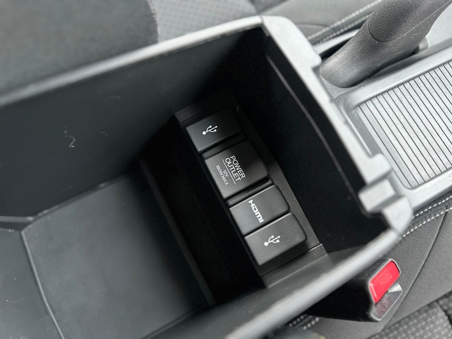 Used Honda Civic 2017 for sale - 76668116: Photo 32