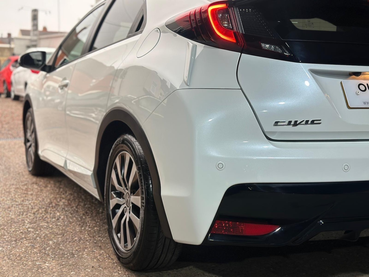 Used Honda Civic 2017 for sale - 76668116: Photo 5