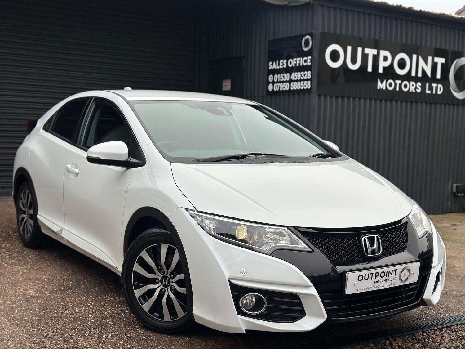 Used Honda Civic 2017 for sale - 76668116: Photo 6