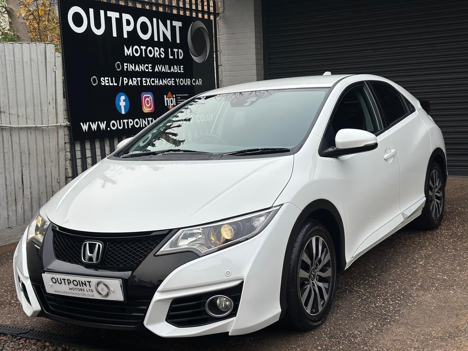 Used Honda Civic 2017 for sale - 76668116: Photo 7