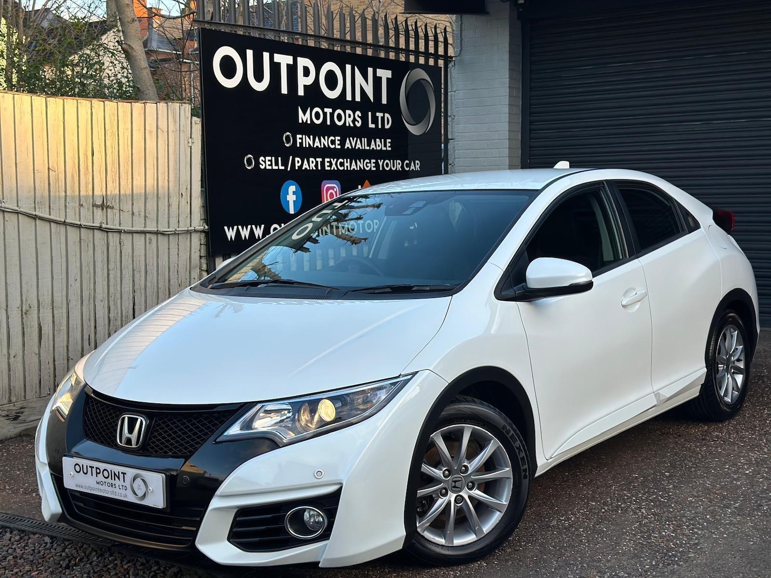 Used Honda Civic 2015 for sale - 77723867: Photo 3