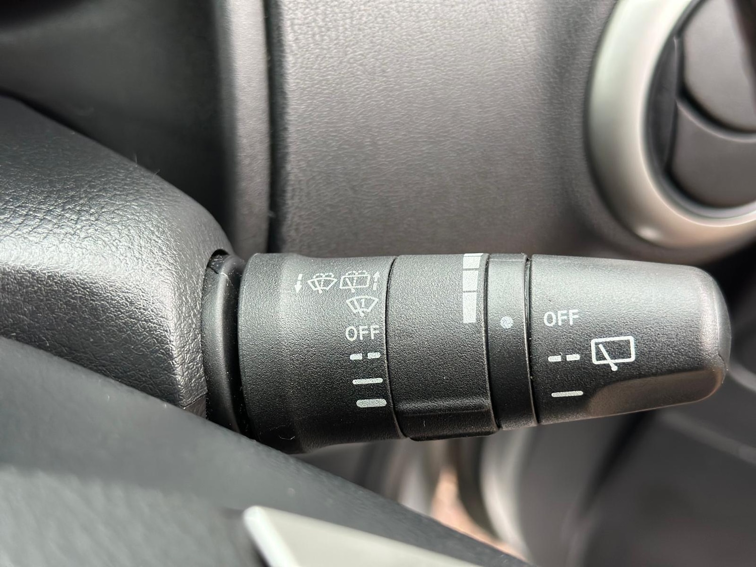 Used Nissan Note 2010 for sale - 77626071: Photo 31