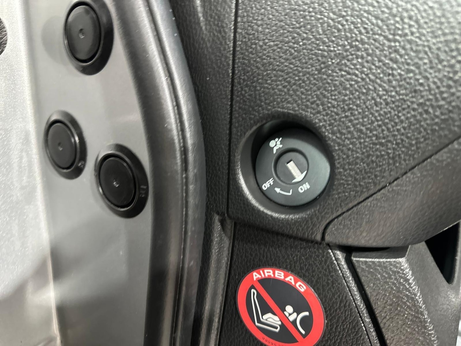 Used Nissan Note 2010 for sale - 77626071: Photo 33