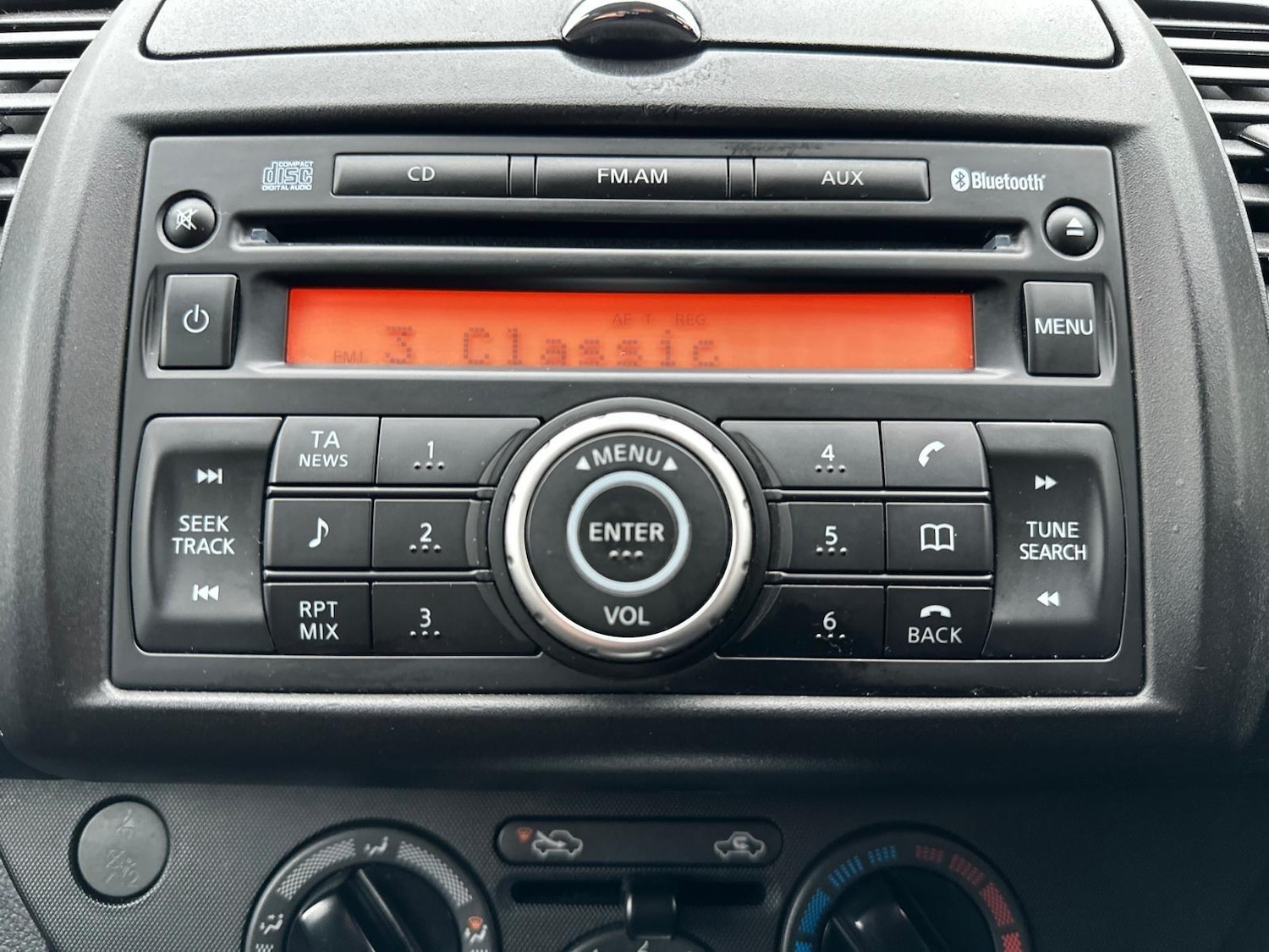 Used Nissan Note 2010 for sale - 77626071: Photo 39