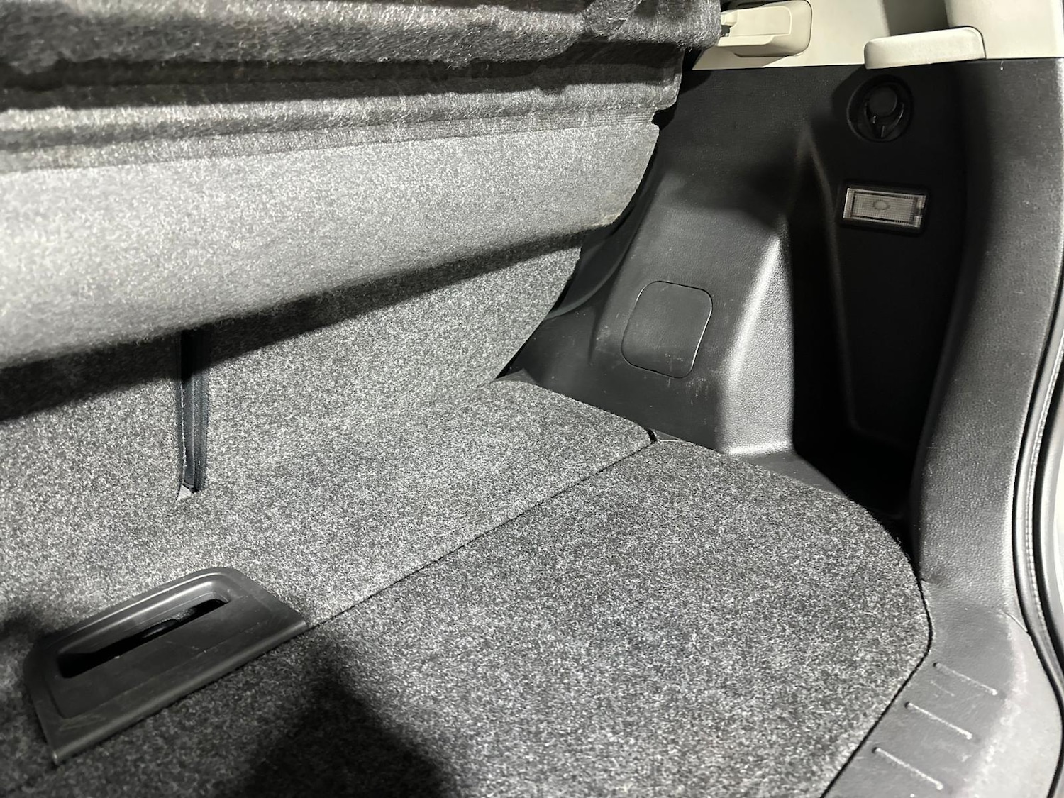 Used Nissan Note 2010 for sale - 77626071: Photo 53