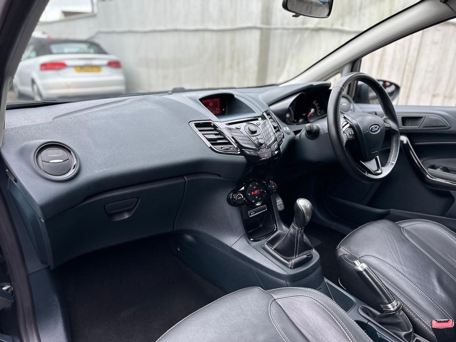 Used Ford Fiesta 2012 for sale - 77524130: Photo 16