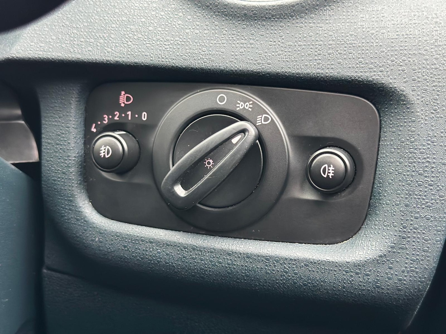 Used Ford Fiesta 2012 for sale - 77524130: Photo 25