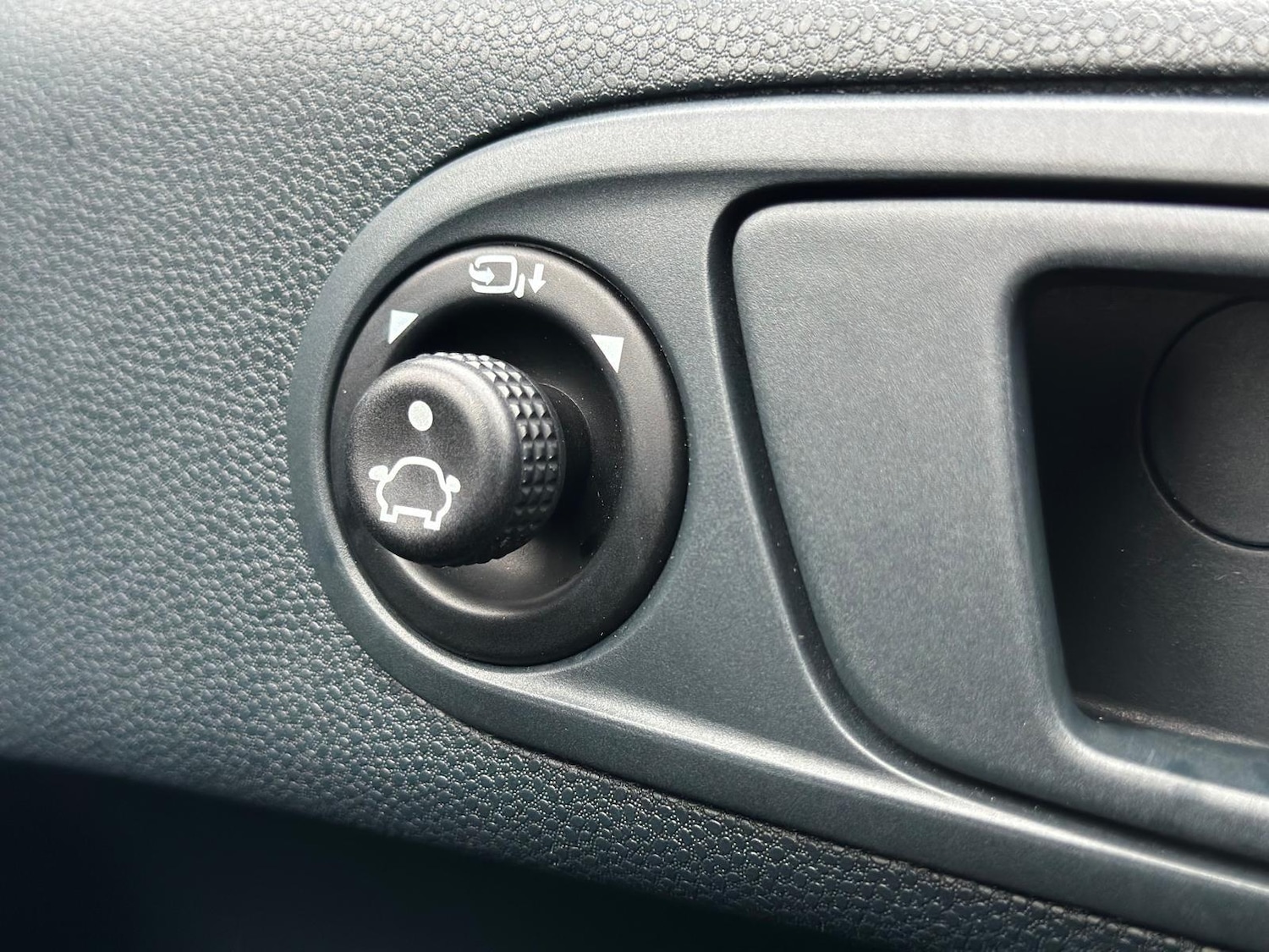 Used Ford Fiesta 2012 for sale - 77524130: Photo 28