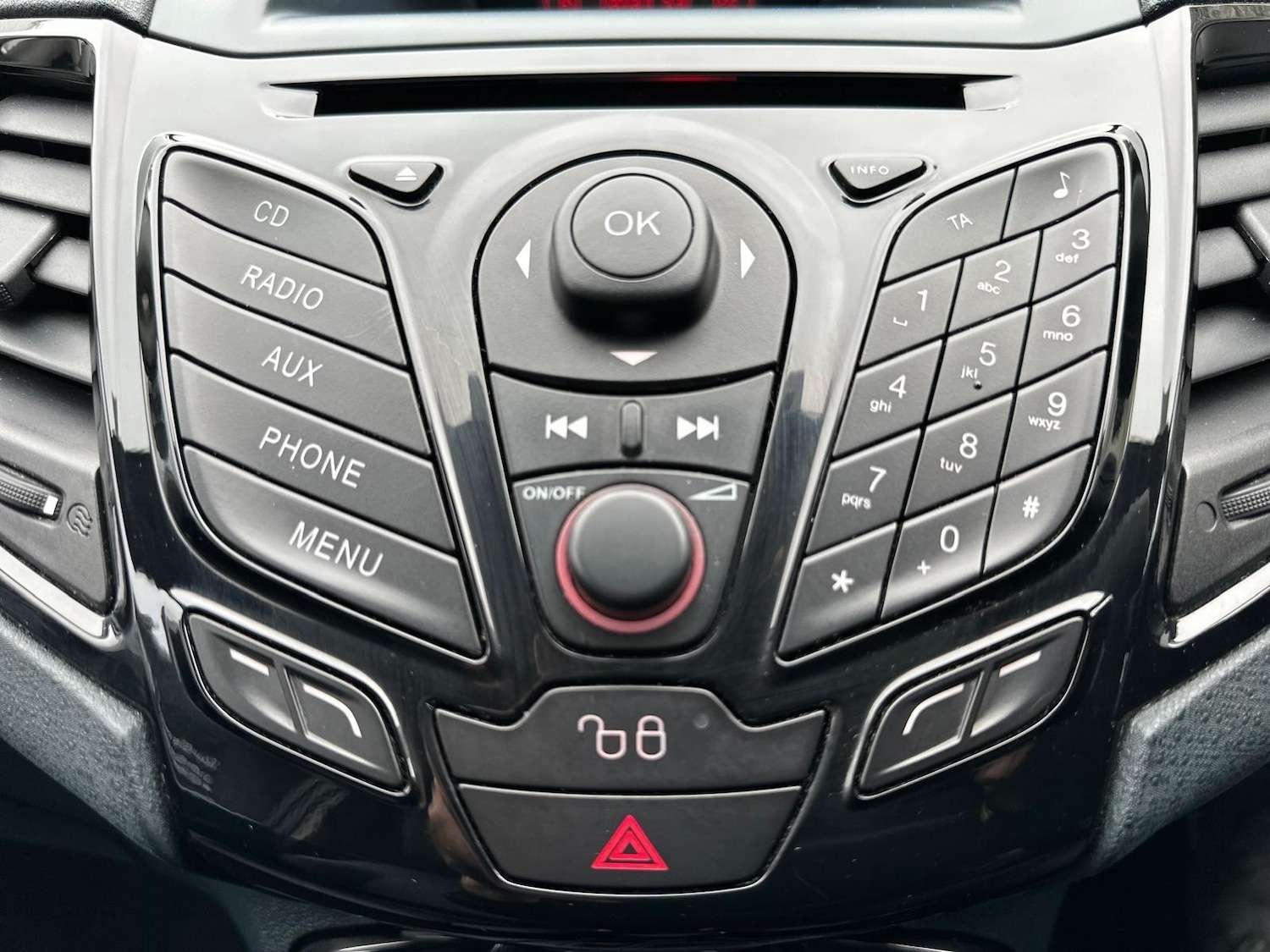 Used Ford Fiesta 2012 for sale - 77524130: Photo 53