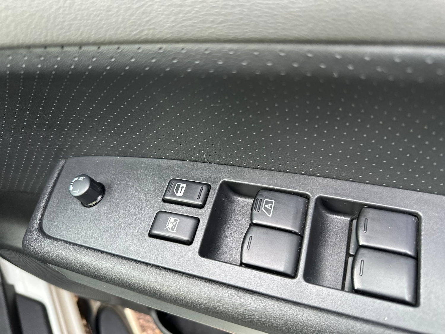 Used Nissan X-Trail 2009 for sale - 77525055: Photo 34