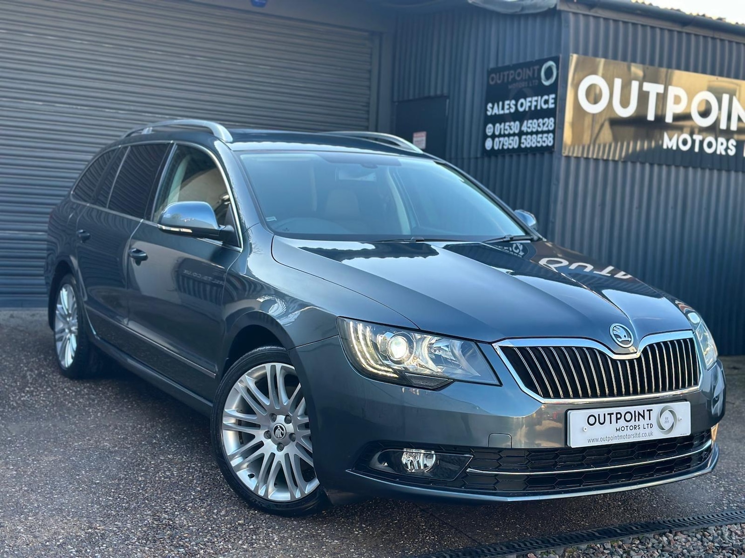 Used Skoda Superb 2014 for sale - 76668120: Photo 1