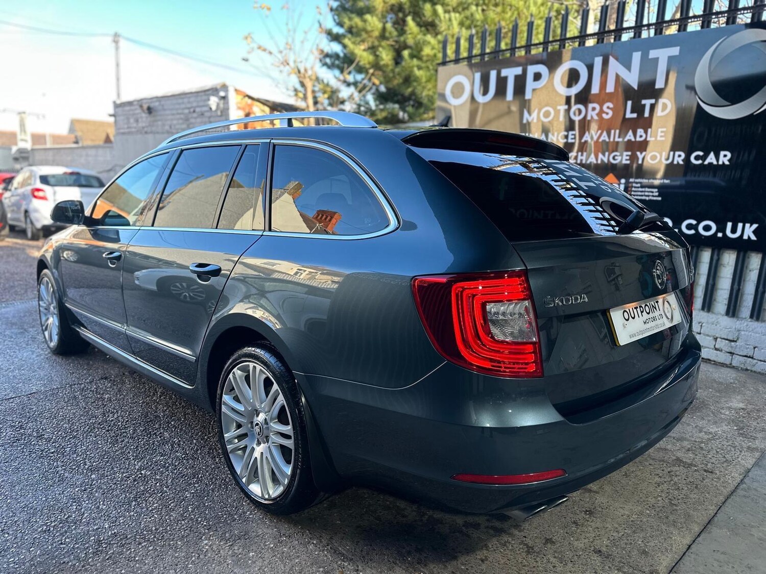 Used Skoda Superb 2014 for sale - 76668120: Photo 13