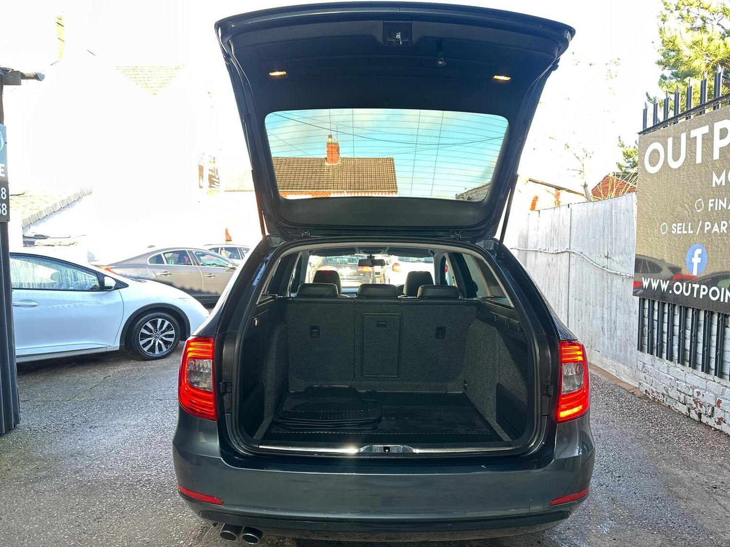 Used Skoda Superb 2014 for sale - 76668120: Photo 16