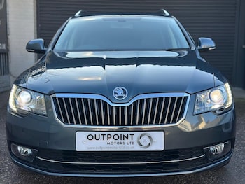 Used Skoda Superb 2014 for sale - 76668120: Photo