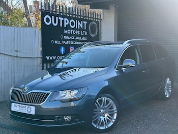 Used Skoda Superb 2014 for sale - 76668120: Photo