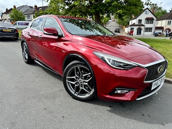 Used Infiniti Q30 2017 for sale - 78828128: Photo