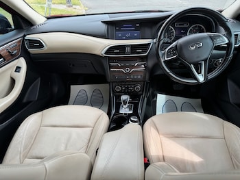 Used Infiniti Q30 2017 for sale - 78828128: Photo