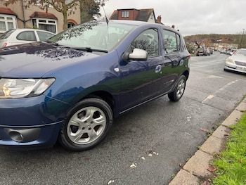 Used Dacia Sandero 2015 for sale - 78584836: Photo