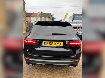 Used Mercedes-Benz GLC 2019 for sale - 78846191: Photo