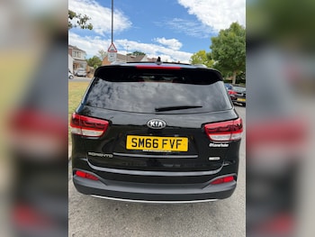 Used Kia Sorento 2017 for sale - 79401036: Photo