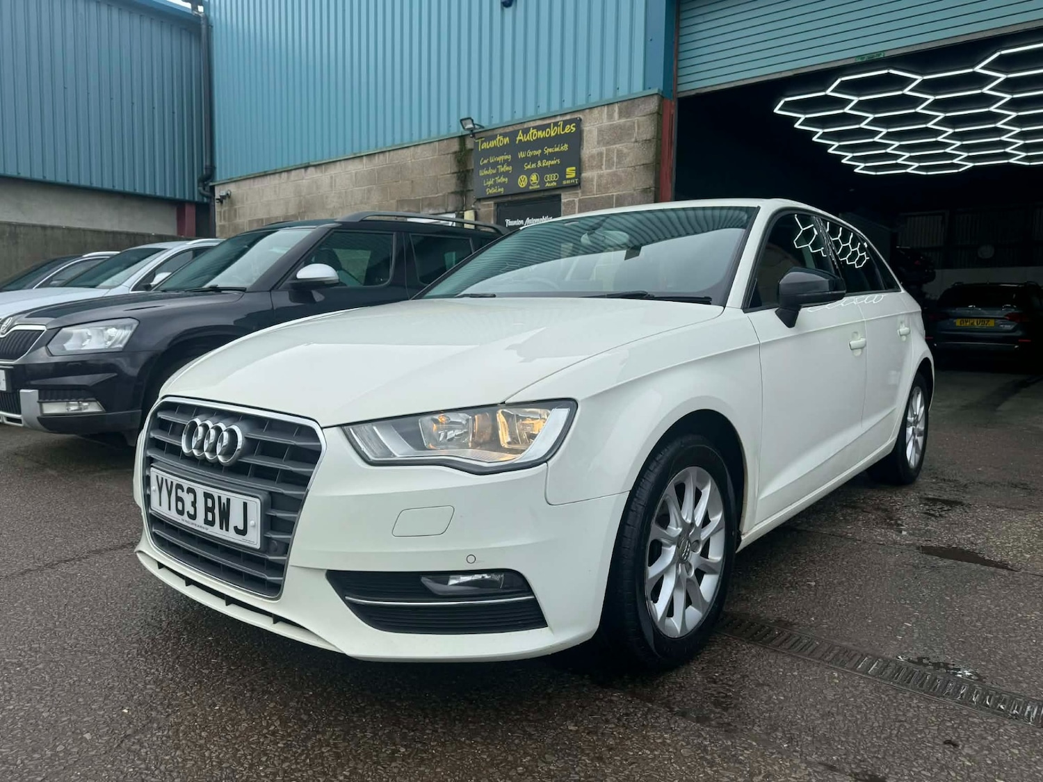 Used Audi A3 2014 for sale - 77630025: Photo 15